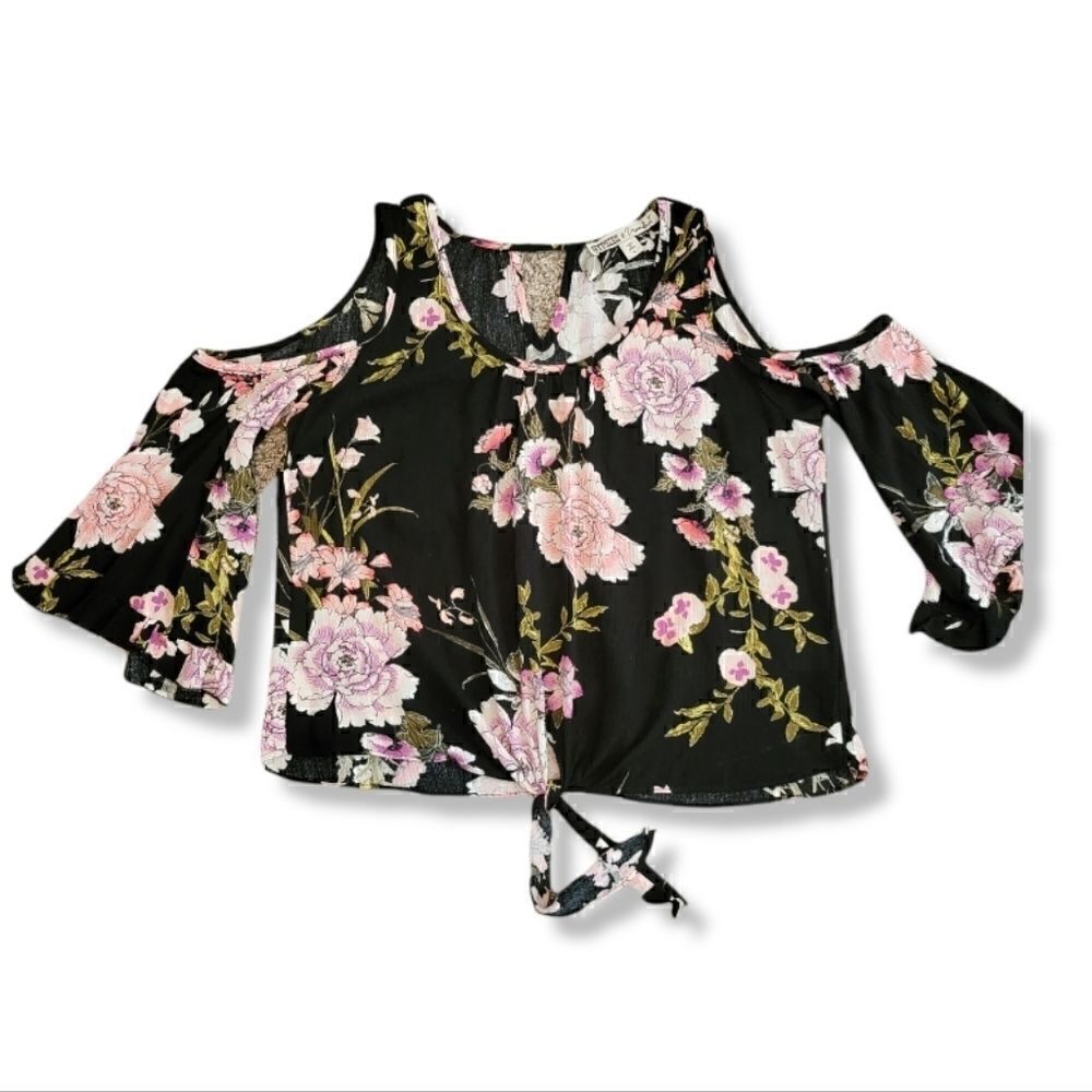 EC GYPSIES & MOONDUST FLORAL LONG SLEEVE COLD SHOULDER TOP TIES @ THE BOTTOM SZS